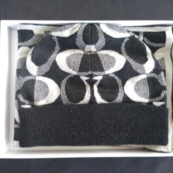 Coach Accessories - Black Knitted Coach Beanie and Scarf Coach Accessories - Black Knitted Coach Beanie and Scarf